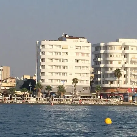 Alex 51 لارنكا