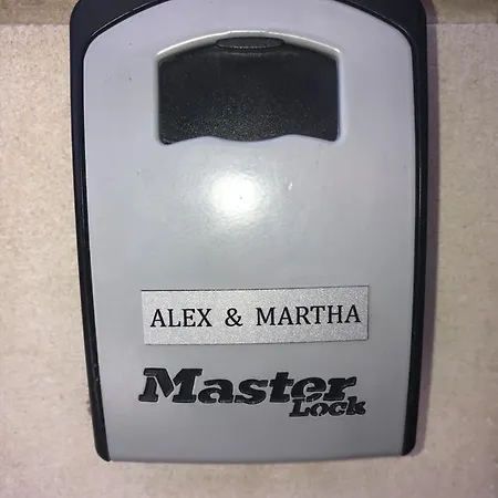 Alex 51 ラルナカ