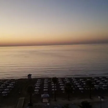 Alex 51 Appartement Larnaca