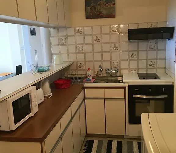 Alex 51 Ларнака