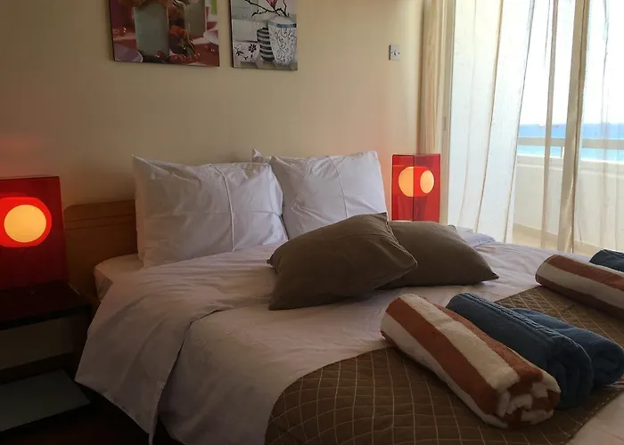 Alex 51 Ларнака