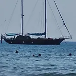 Alex Beach 51 라르나카